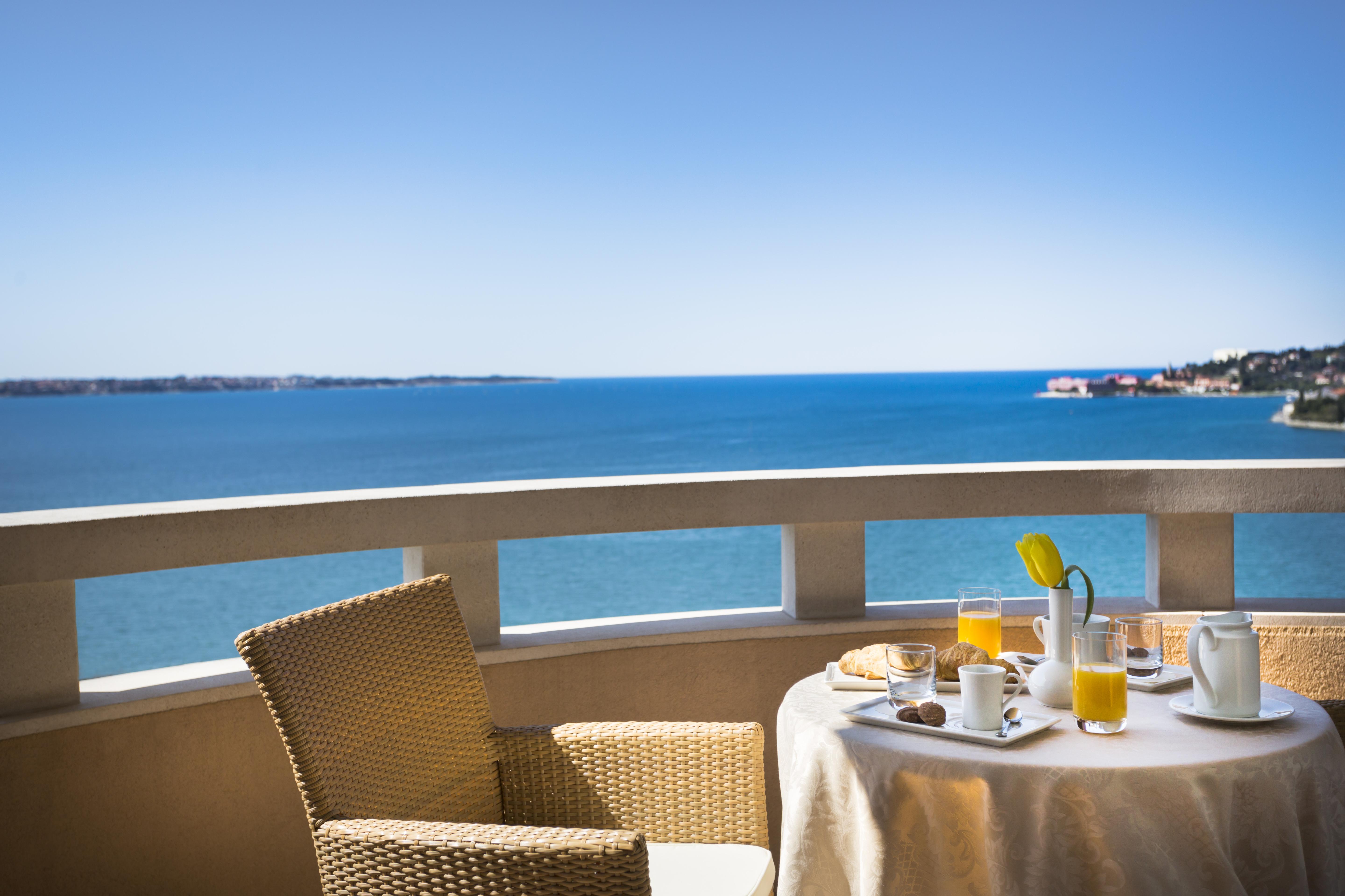Remisens Hotel Metropol Portoroz Exterior foto View from the hotel