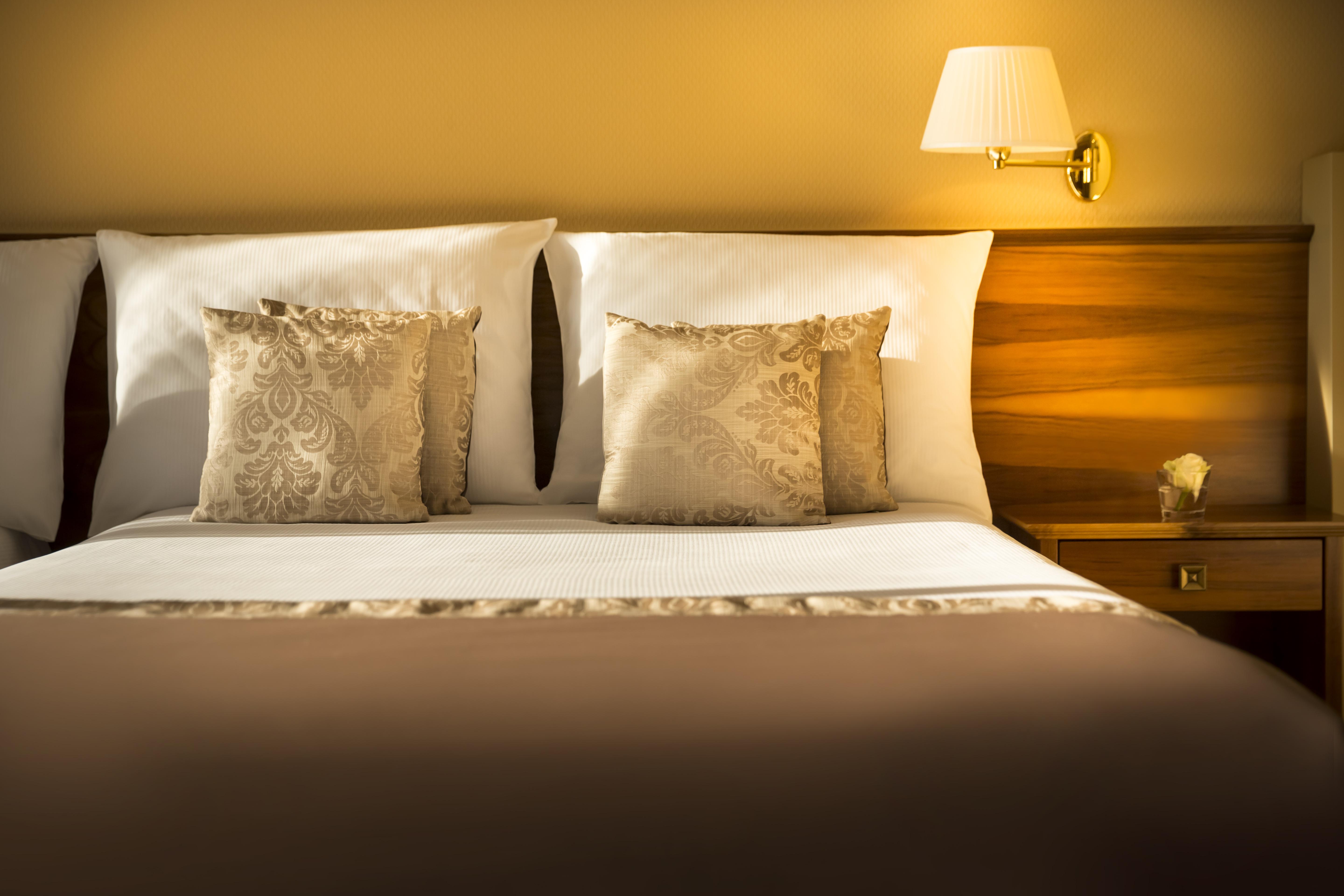 Remisens Hotel Metropol Portoroz Exterior foto A bed