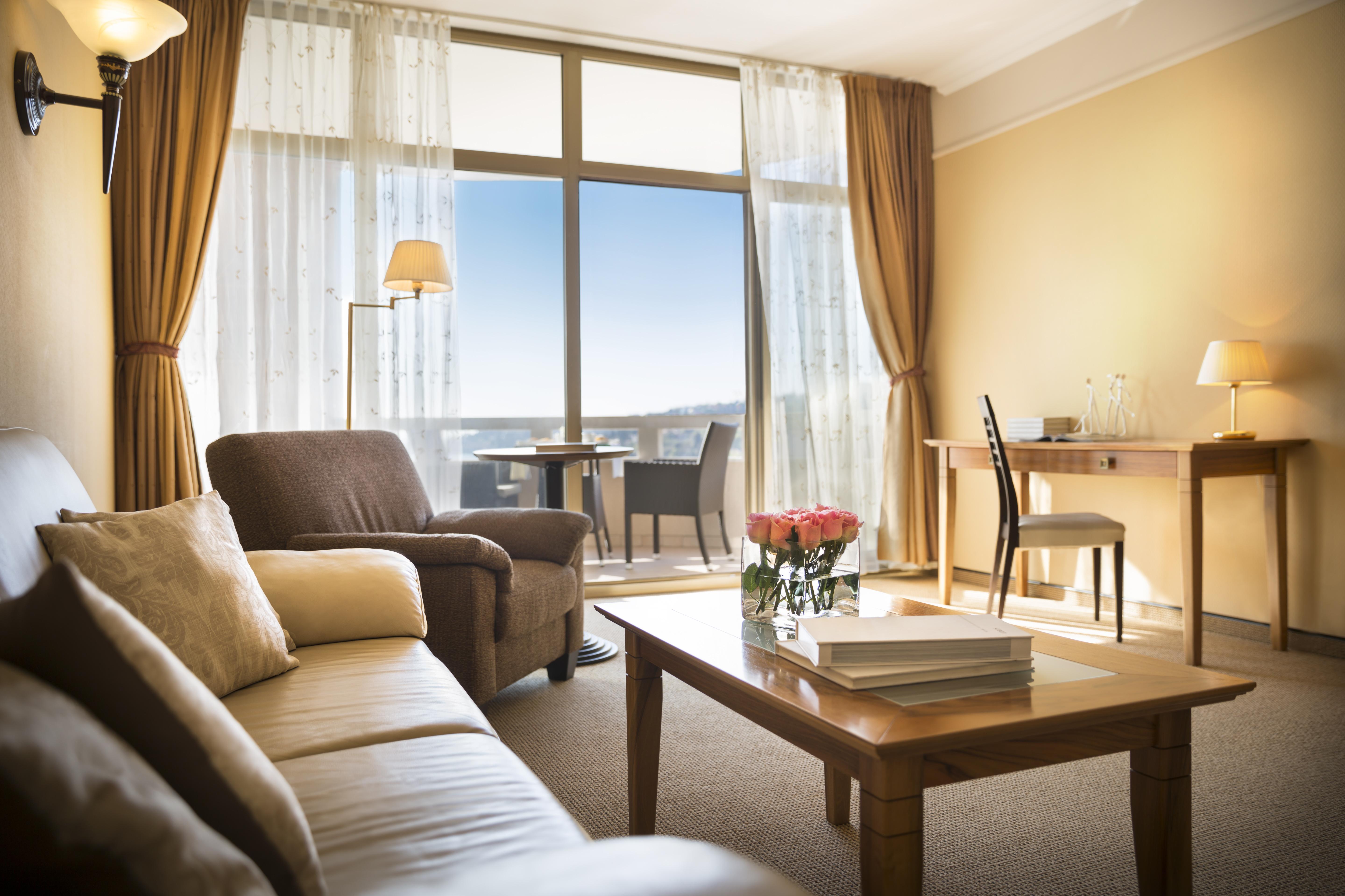 Remisens Hotel Metropol Portoroz Exterior foto A suite at the hotel