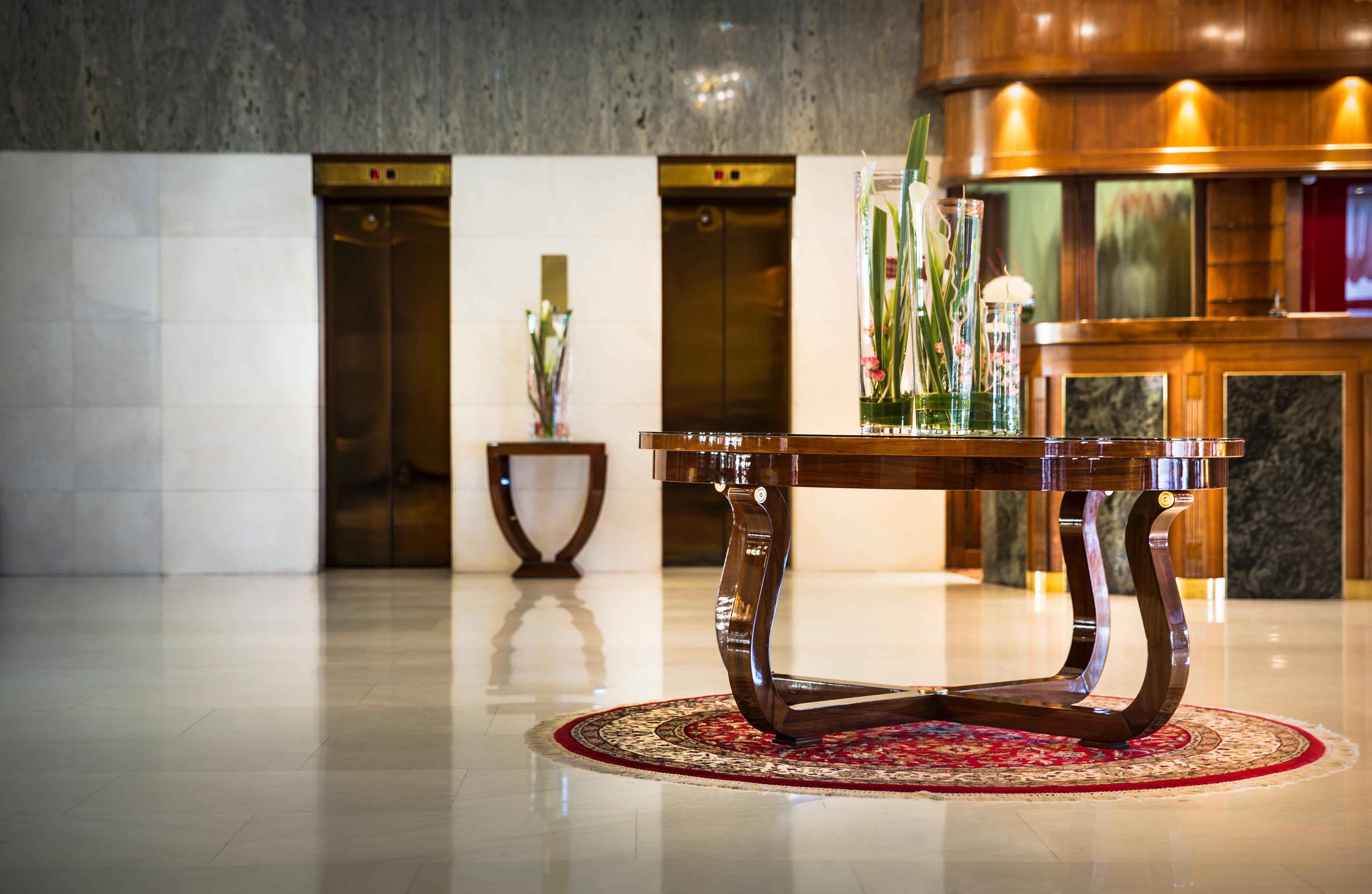 Remisens Hotel Metropol Portoroz Exterior foto The lobby of the hotel