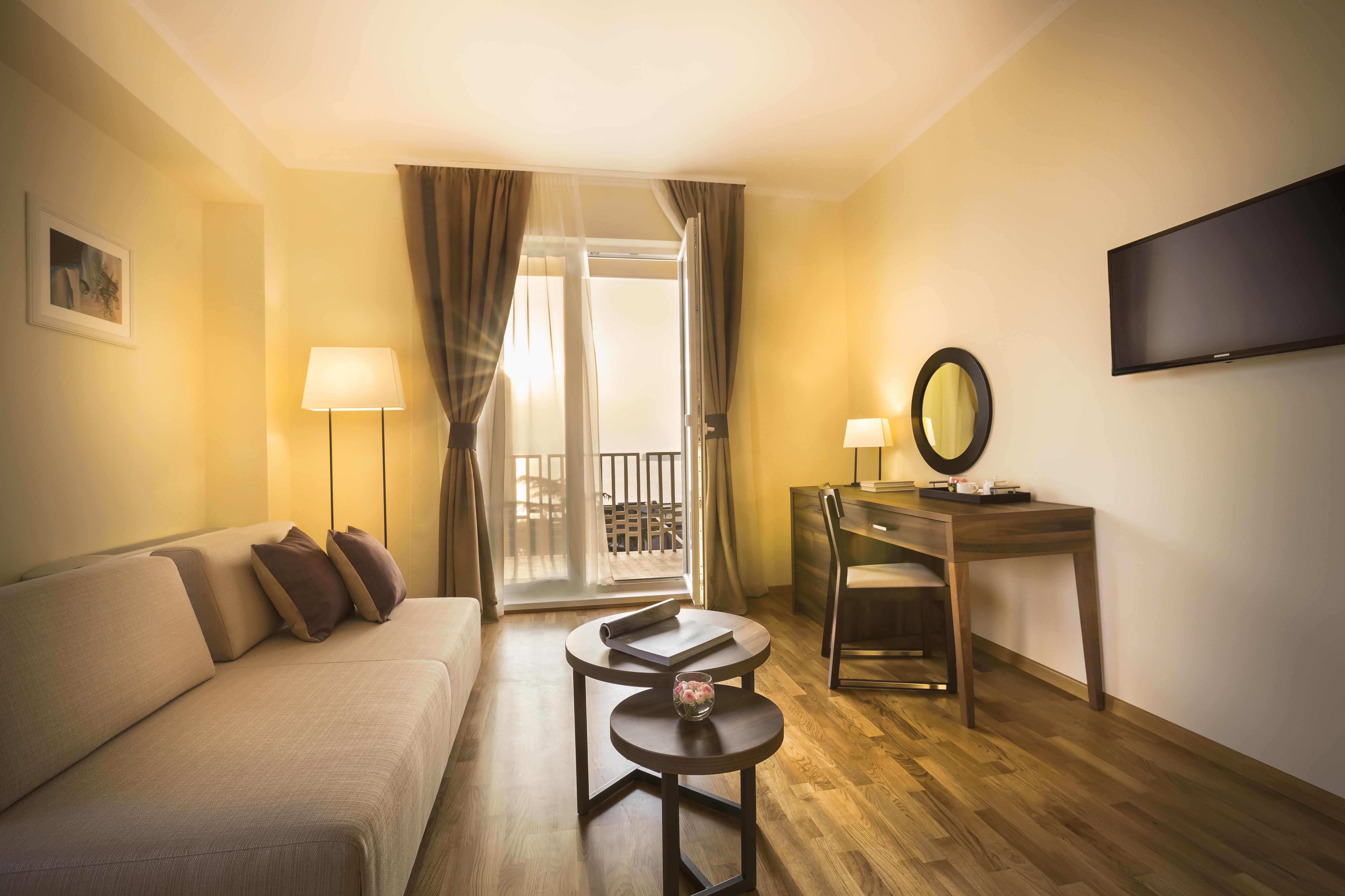 Remisens Hotel Metropol Portoroz Exterior foto A room at the hotel