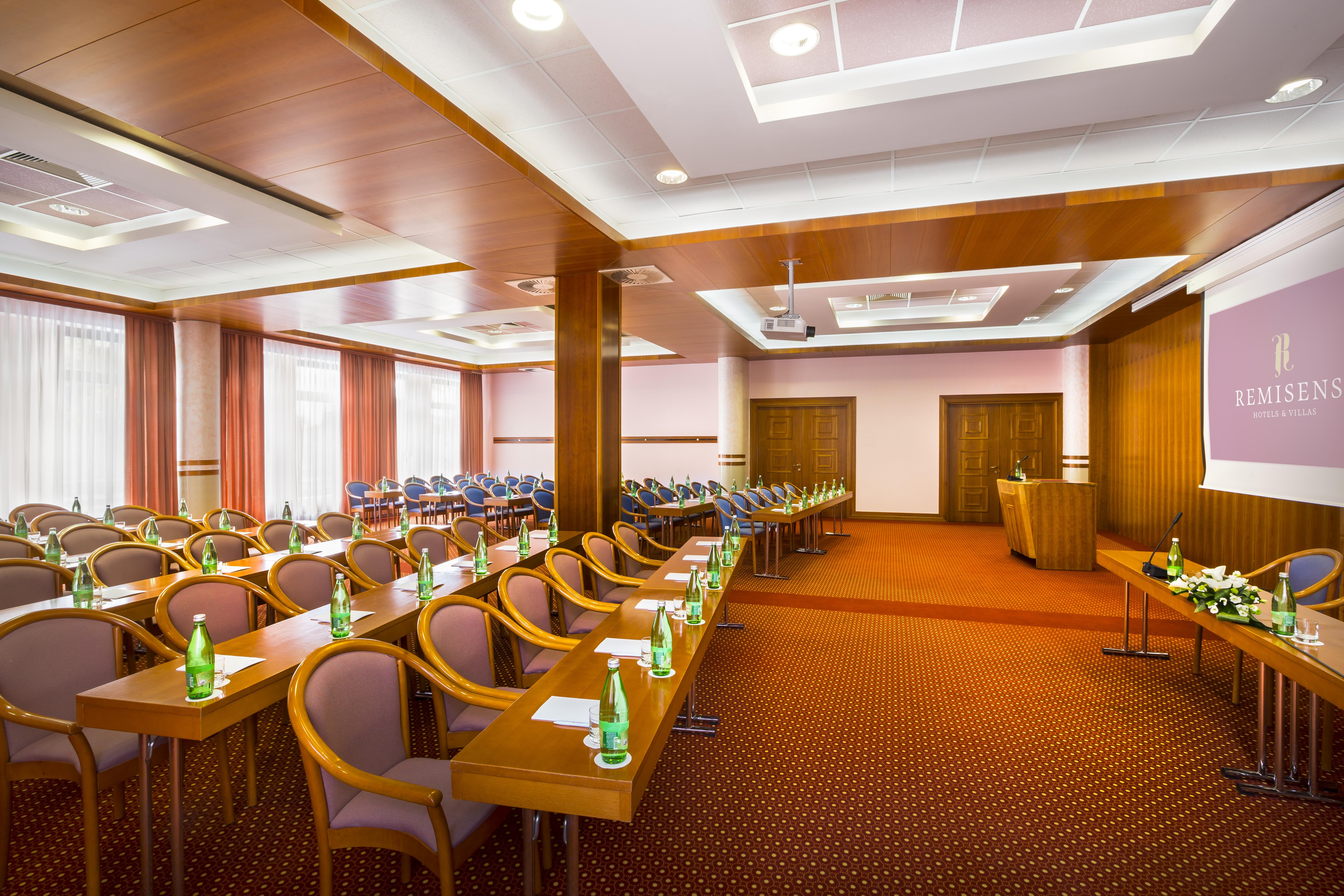 Remisens Hotel Metropol Portoroz Exterior foto Meeting room